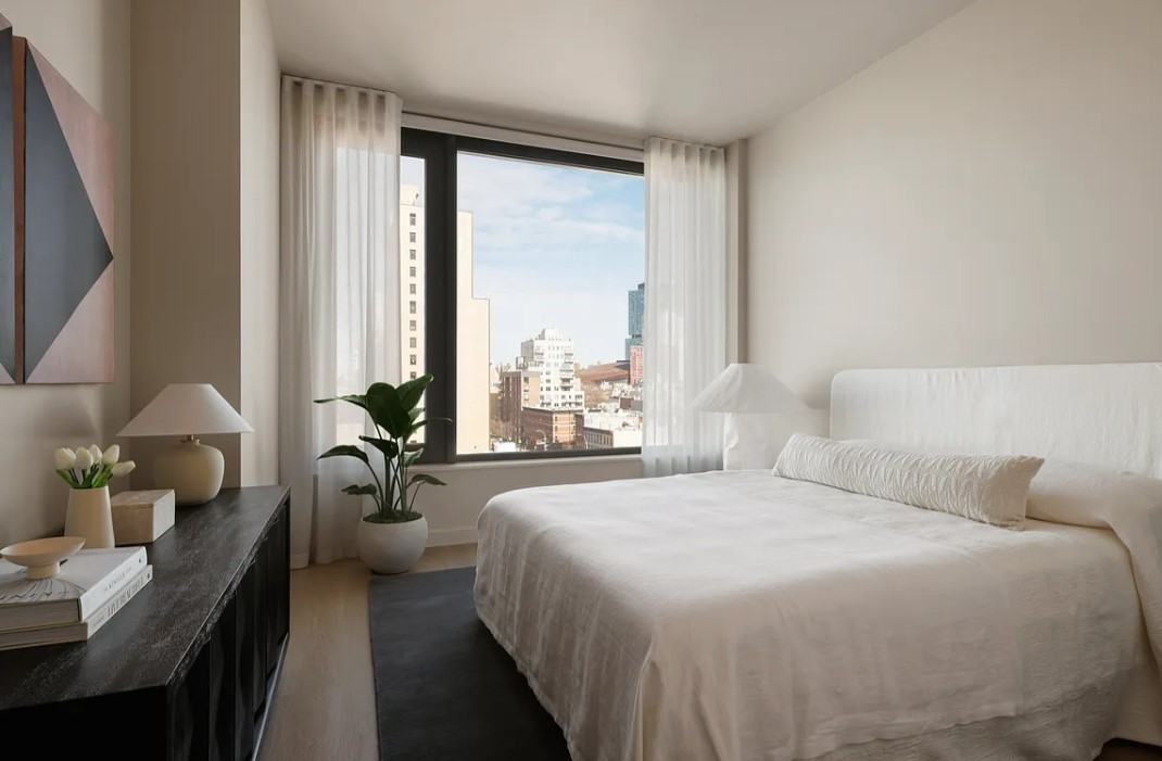 653 Raul Vasquez Jr. Pl. #PH1M - Photo 4 of 14