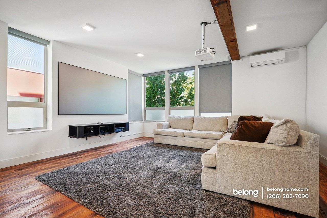 415 16th Ave S - Photo 2 of 17