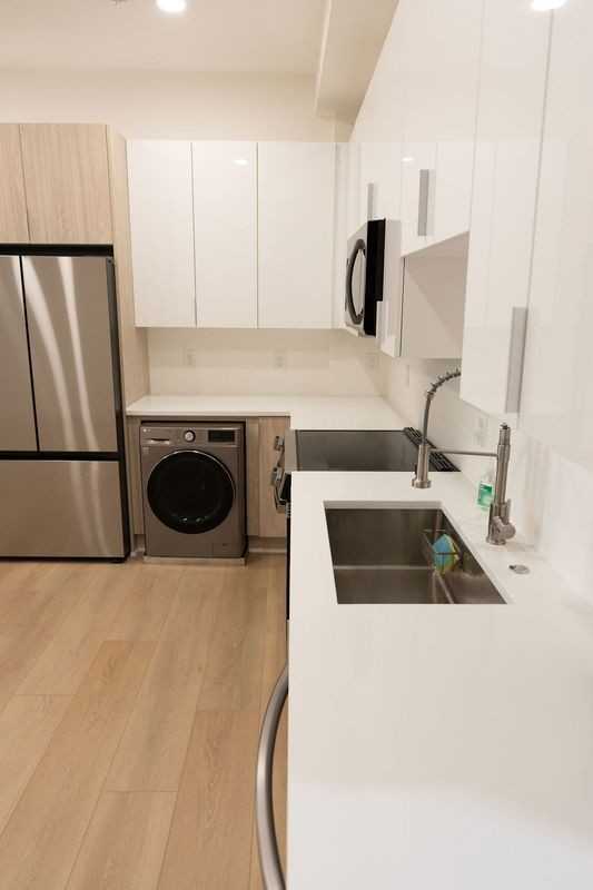 1440 Harvard St Nw - Photo 3 of 42