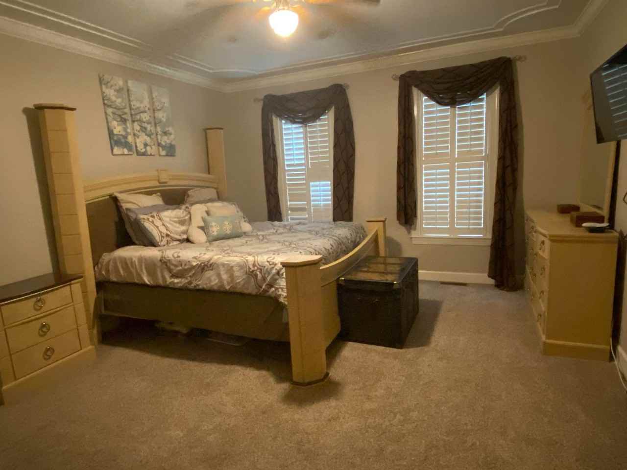 4201 Meadowbrook Ct - Photo 2 of 22