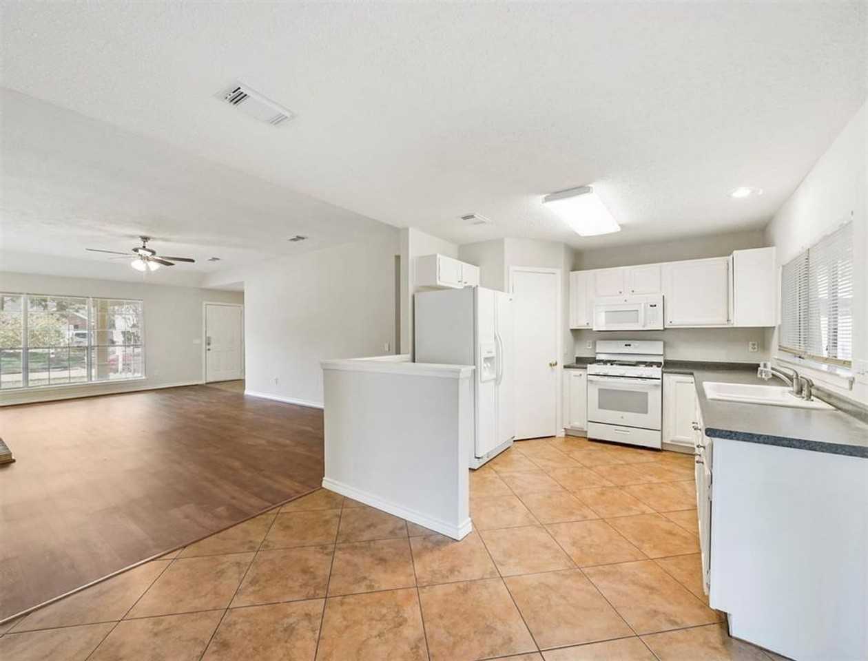 22730 Brafferton Lane - Photo 3 of 9