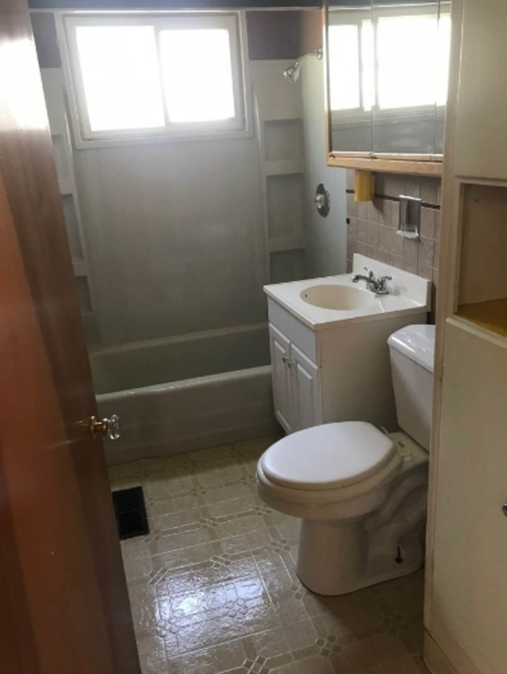 2809 West 18th Street - Photo 3 of 6