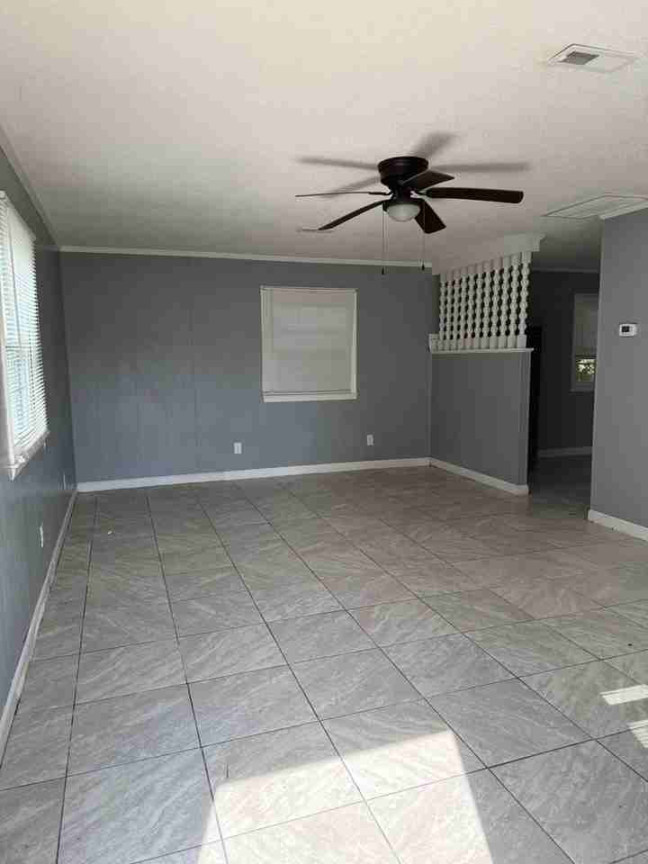 34 Magnolia St - Photo 2 of 5