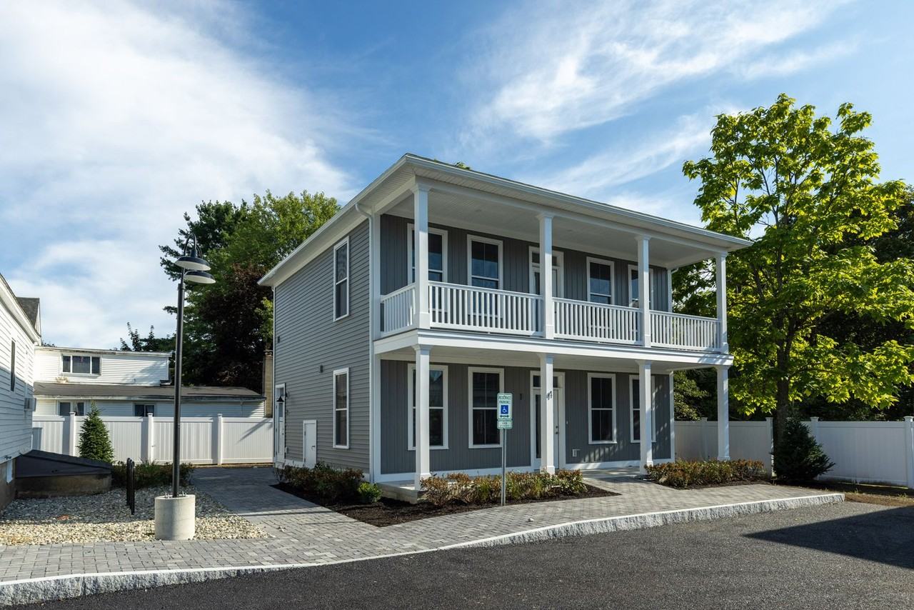 Ember Drive - Photo 2 of 11