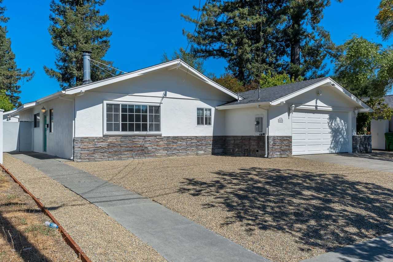 1532 Tallac Street - Photo 2 of 33