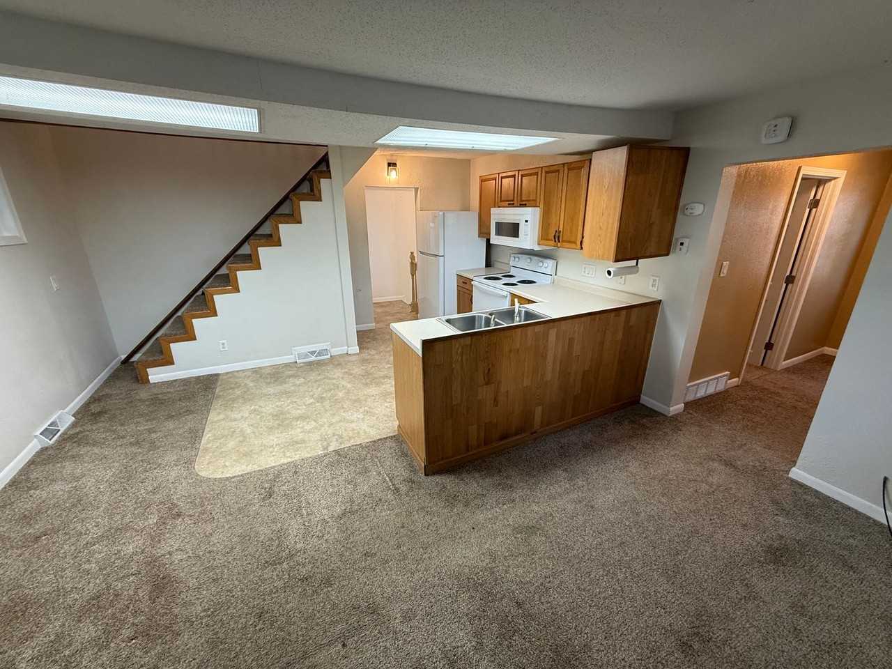 25 9th St - Photo 3 of 16