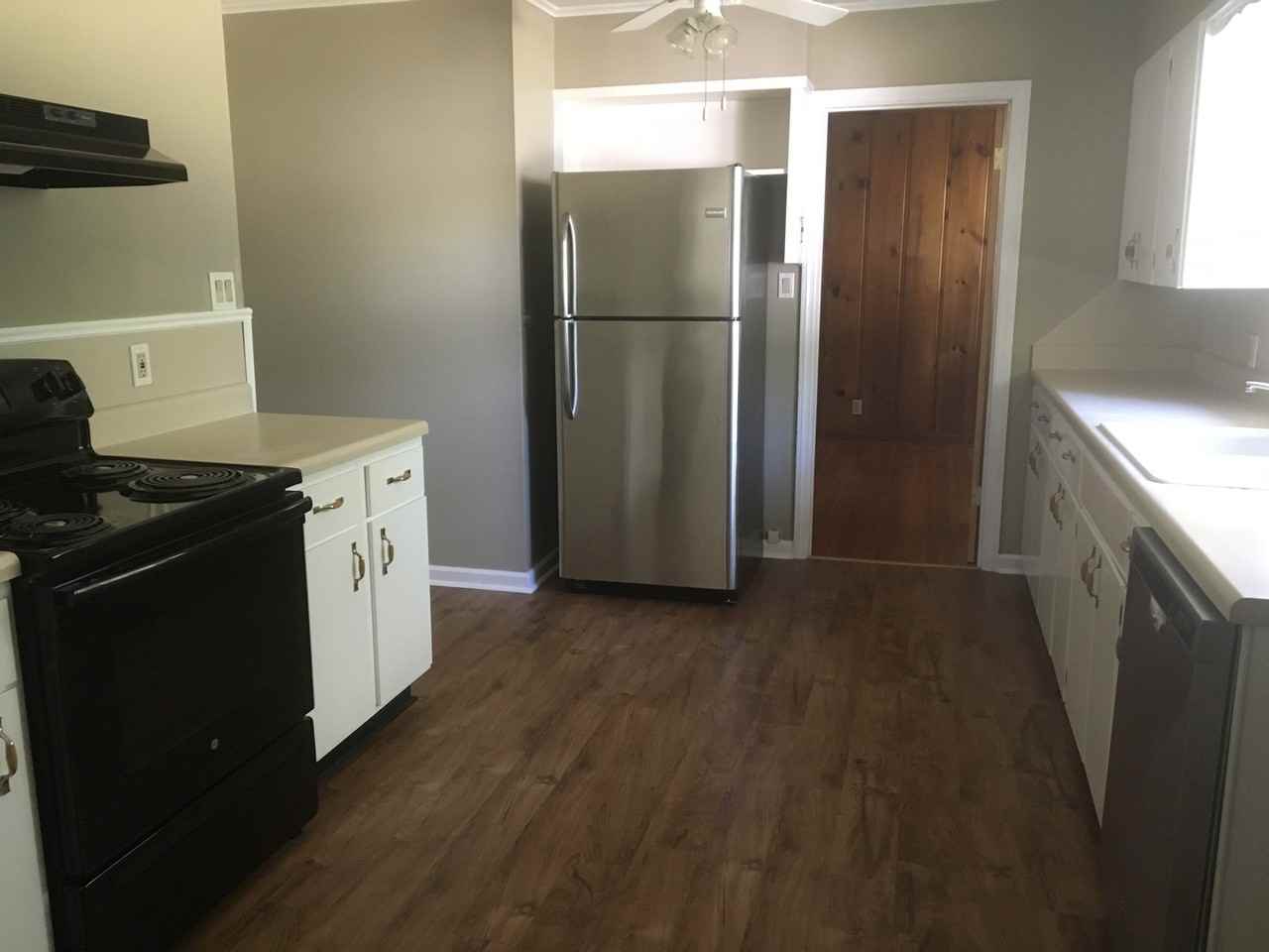 1108 W Nettleton Ave - Photo 4 of 9