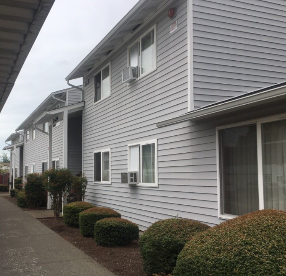 Sherman Oaks Apartments - Photo 3 of 3