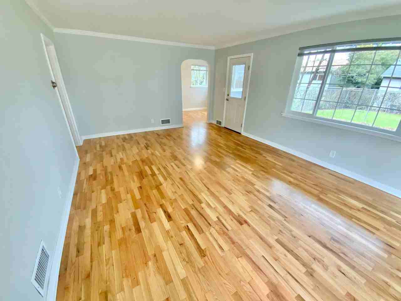Beautiful Townhouse with Fenced Yard, Garage, and AC - Photo 2 of 24