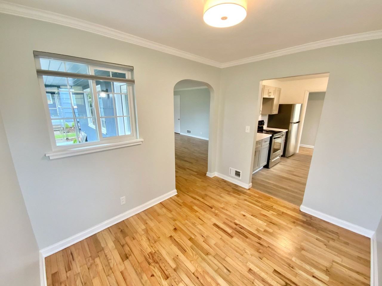 Beautiful Townhouse with Fenced Yard, Garage, and AC - Photo 7 of 24