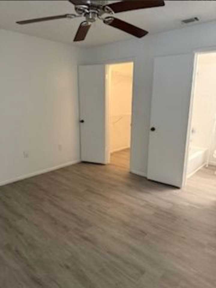 974 Leeward Pl - Photo 5 of 50