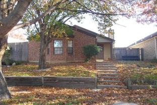 2710 Bridge Lake Dr - Photo 1 of 1