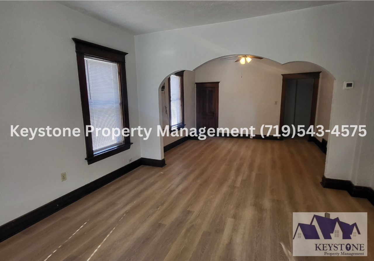 2324 Cedar St - Photo 4 of 20