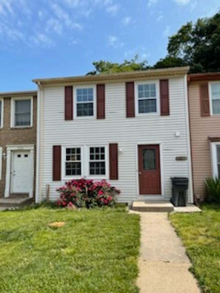 3422 Belfry Ln - Photo 2 of 28
