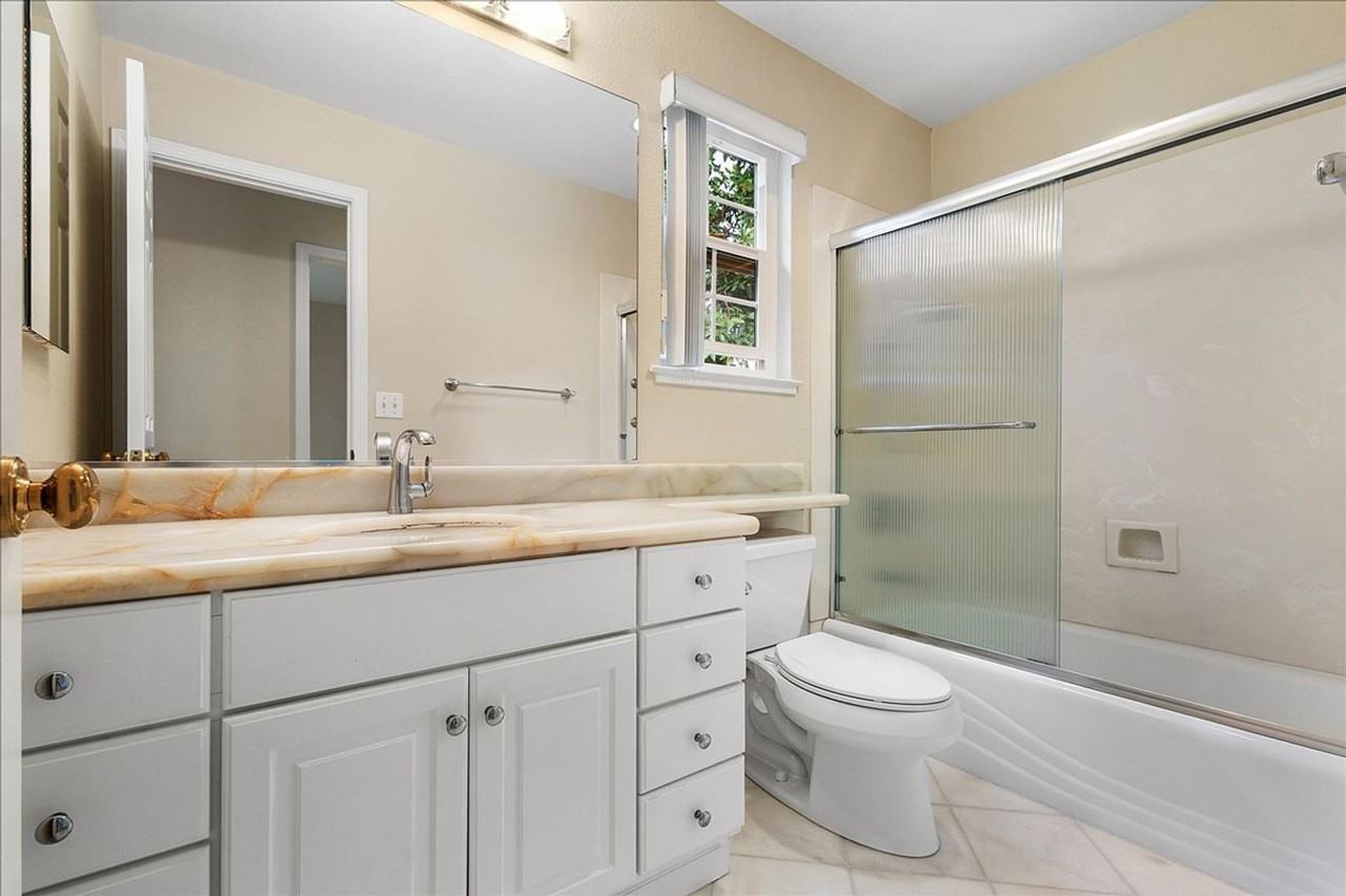 3 Cerruti Court - Photo 3 of 22