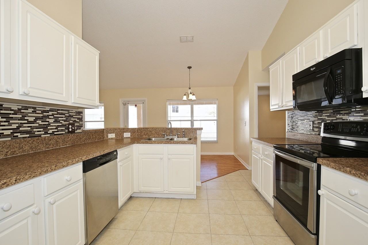 1804 Peace Pl - Photo 6 of 15