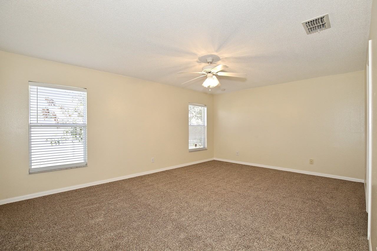 1804 Peace Pl - Photo 7 of 15