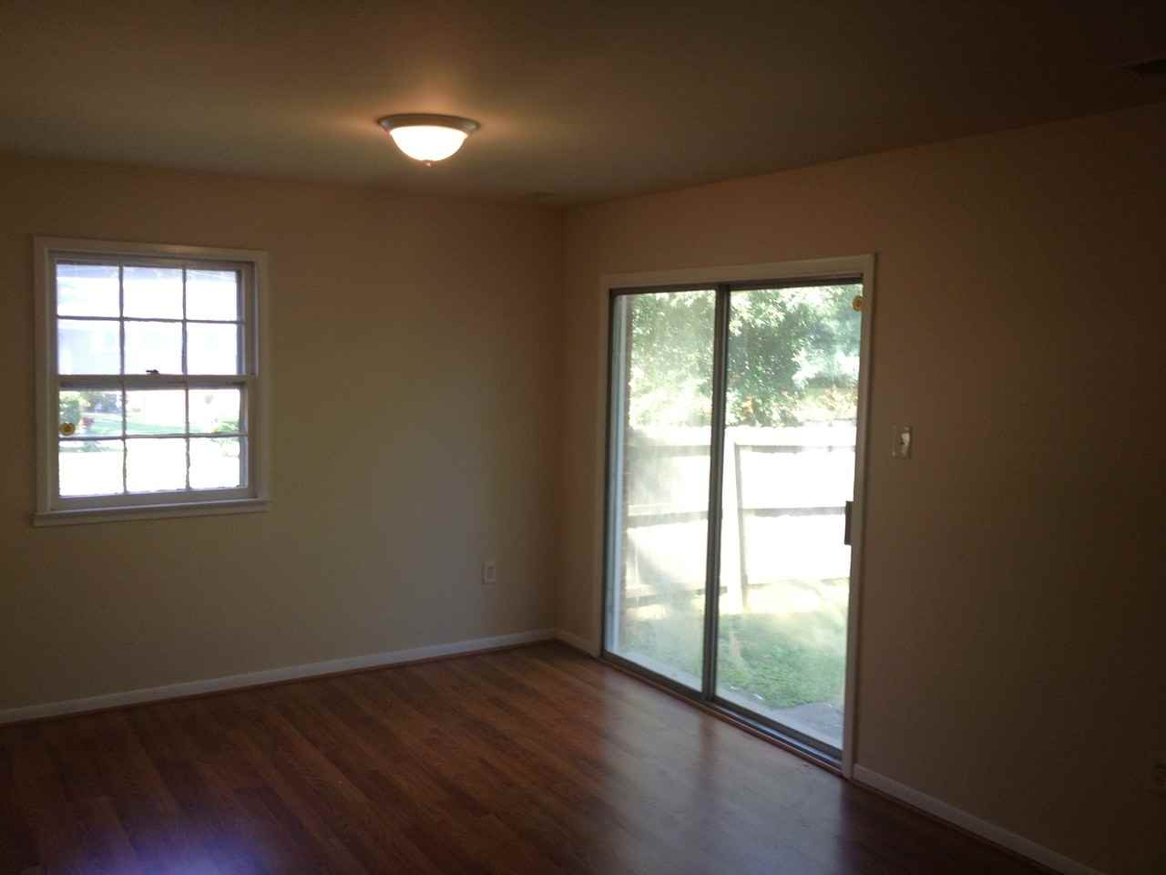 3914 Bridget Ct - Photo 3 of 6