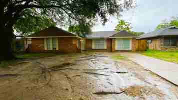 featured image of 919 Progreso Dr