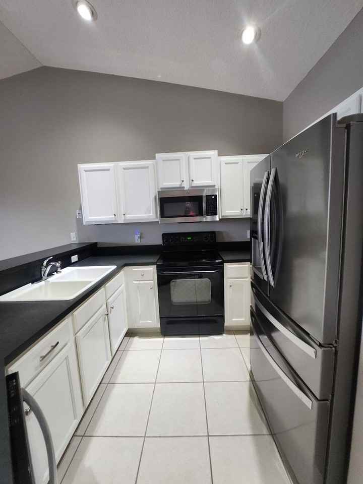 1953 Cato Court - Photo 4 of 21