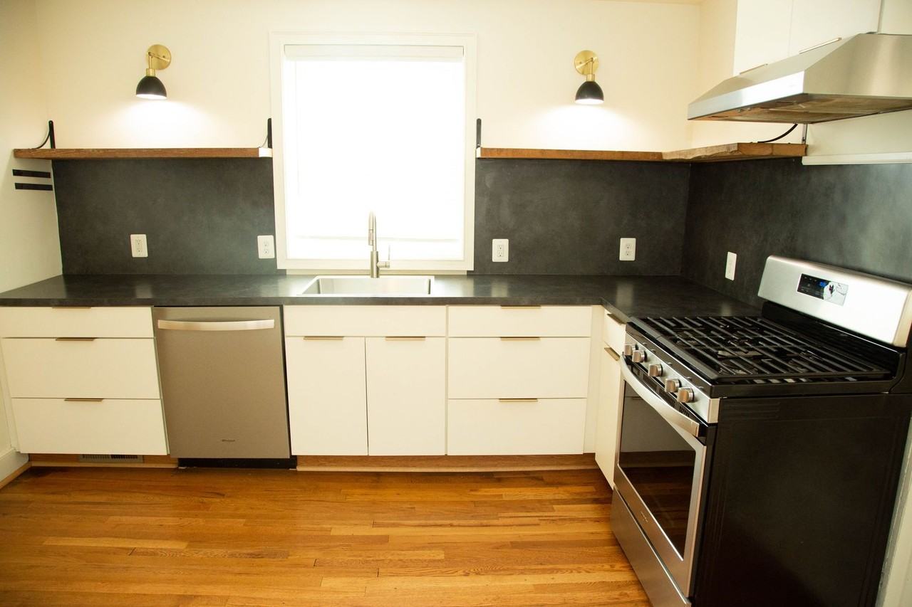 2514 Westerly Ave - Photo 4 of 41