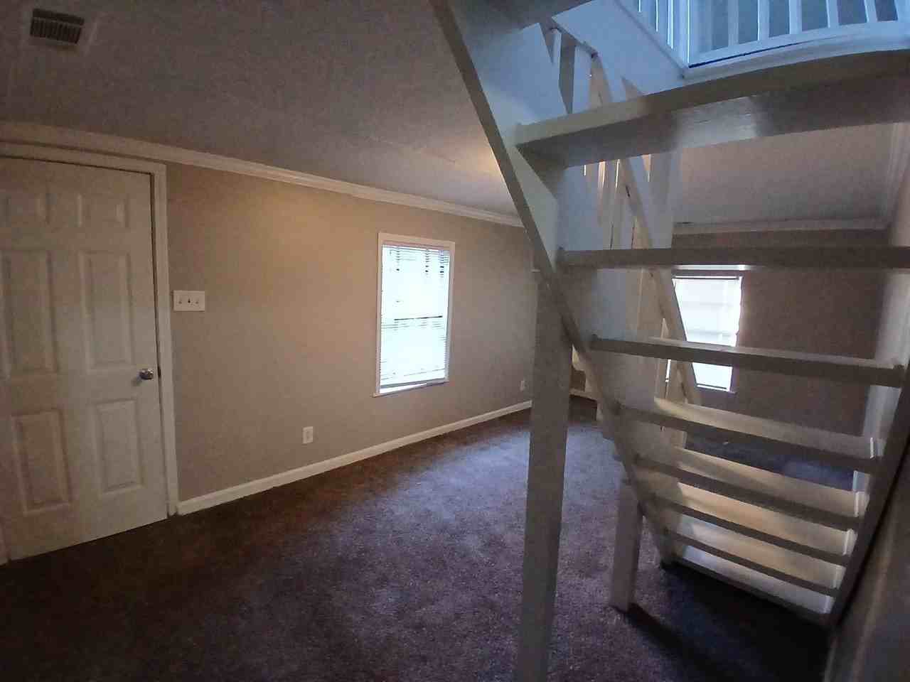4256 Gladstone Street - Photo 6 of 12