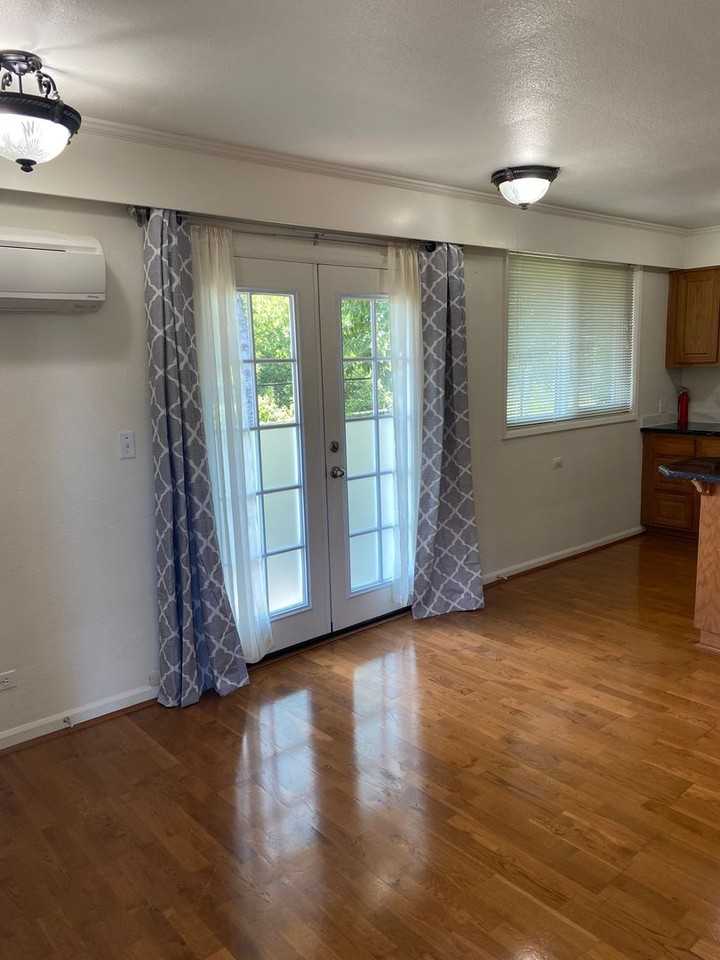 2130 W 14th Ct - Photo 3 of 24