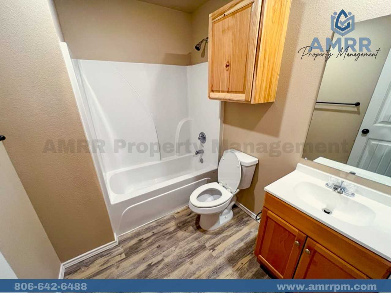 2407 N Avenue N - Photo 5 of 19