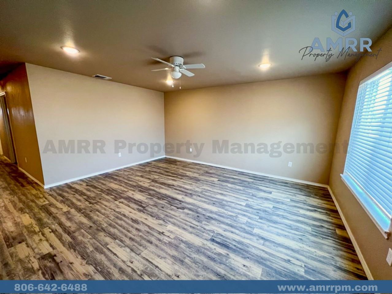 2407 N Avenue N - Photo 6 of 19