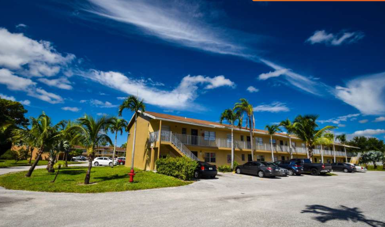 1913 N Haverhill Rd - Photo 6 of 21