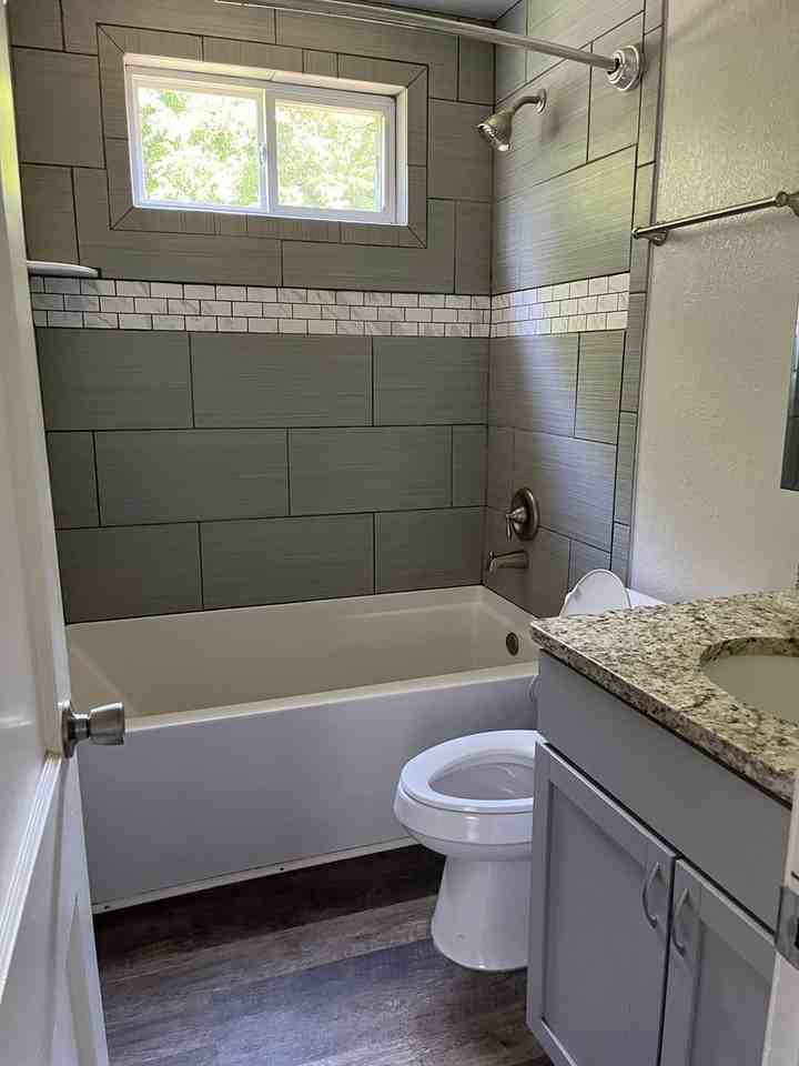 1816 Nw Pollard Ave - Photo 7 of 13