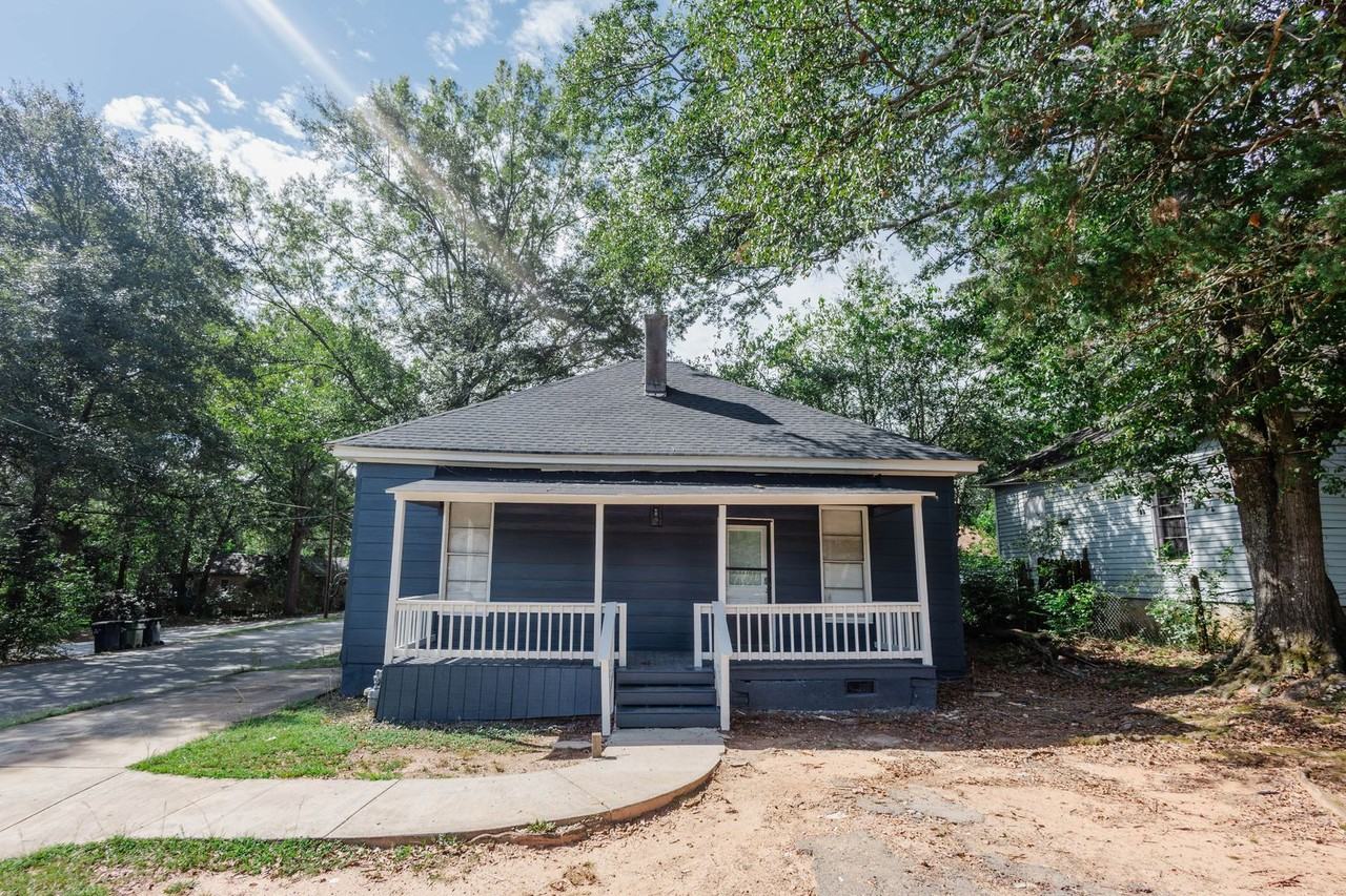 1002 W Broad St - Photo 2 of 35