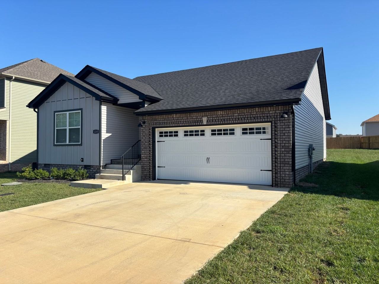 1235 Racker Dr - Photo 3 of 29