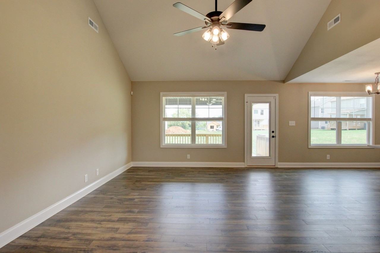 1235 Racker Dr - Photo 7 of 29