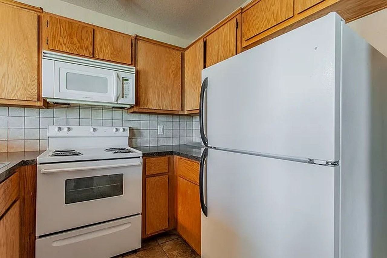 2803 Windmill Ct #B - Photo 4 of 16