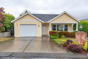 featured image of 659 Nw 12th Loop