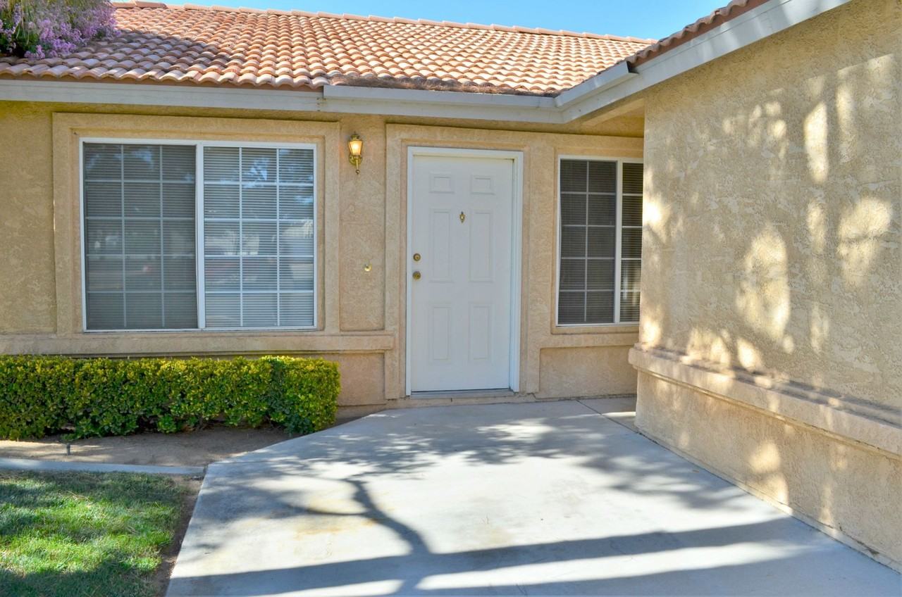 Desert Villas - Photo 3 of 35