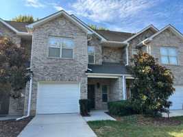 featured image of 45 Four Farms Cir