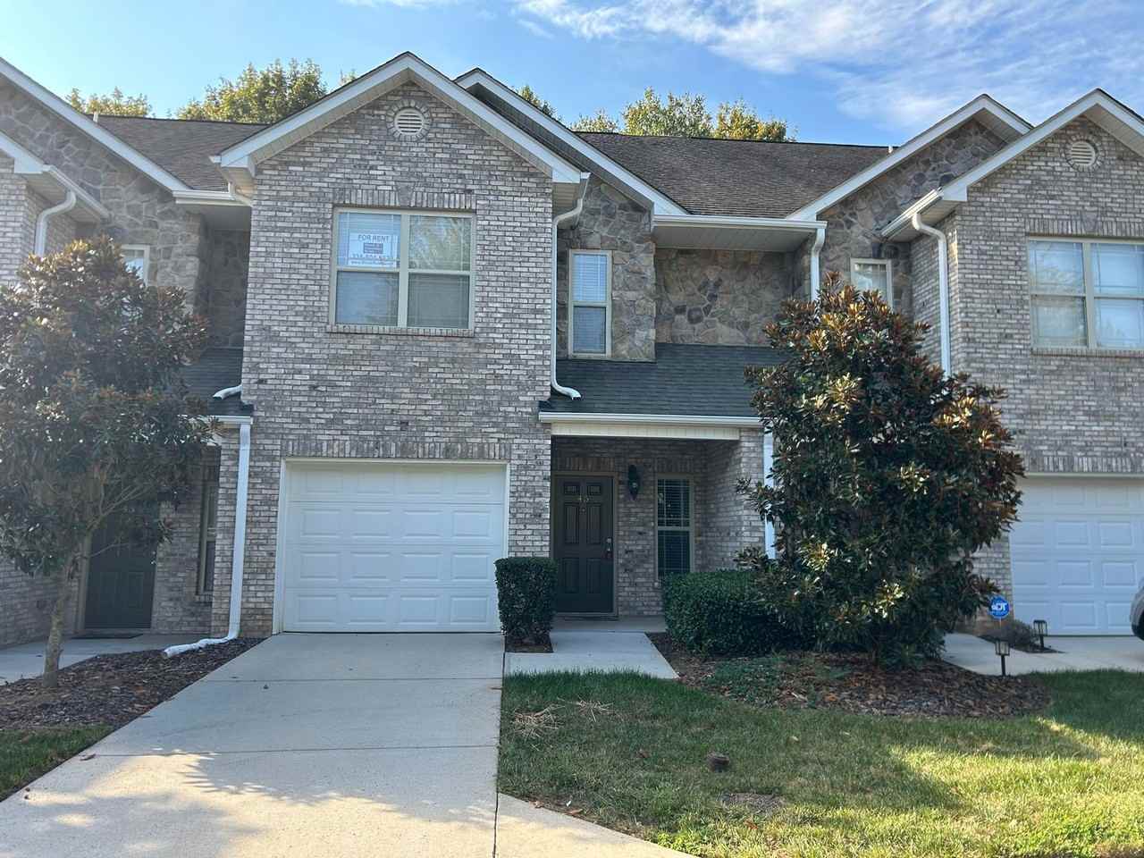 45 Four Farms Cir - Photo 3 of 18