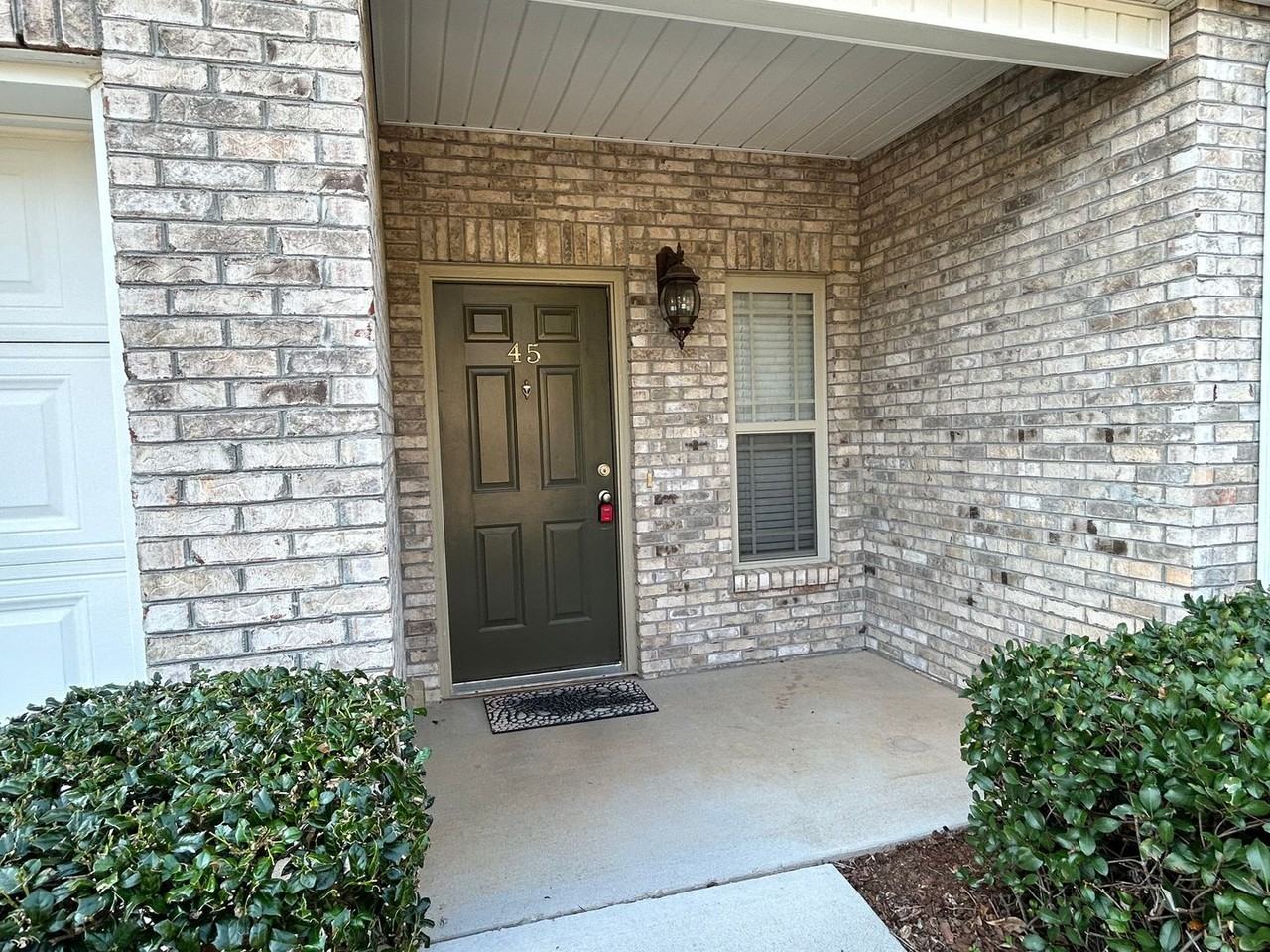 45 Four Farms Cir - Photo 4 of 18