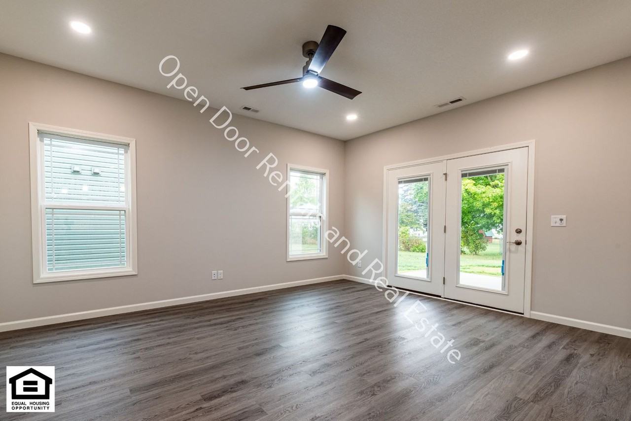 307 E Toledo St - Photo 5 of 41