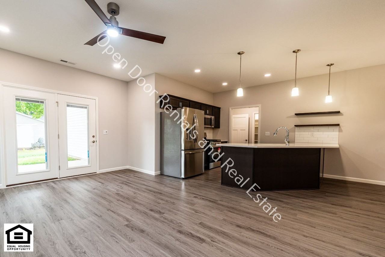 307 E Toledo St - Photo 6 of 41