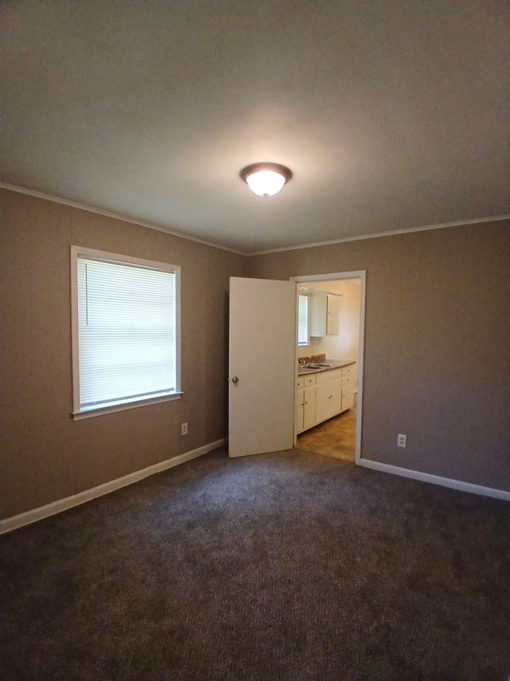 2158 Pueblo Ave - Photo 7 of 10