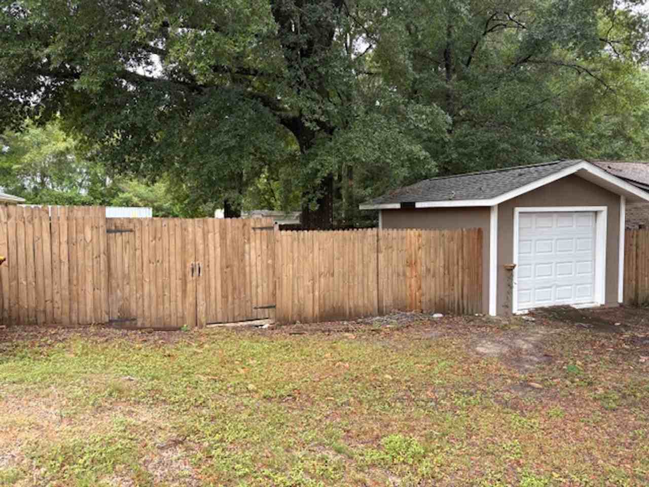 501 Anderson St - Photo 3 of 25