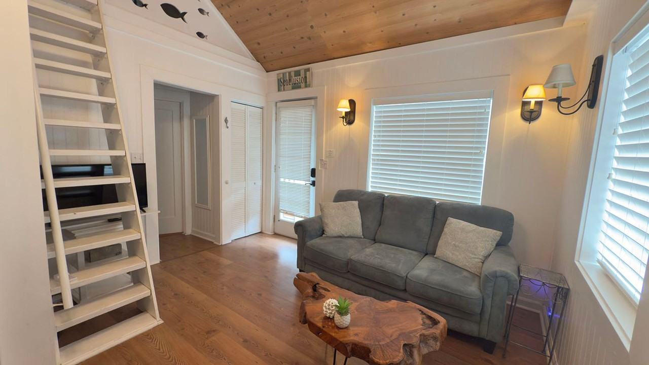 314 4th Ave #5 - Photo 6 of 17