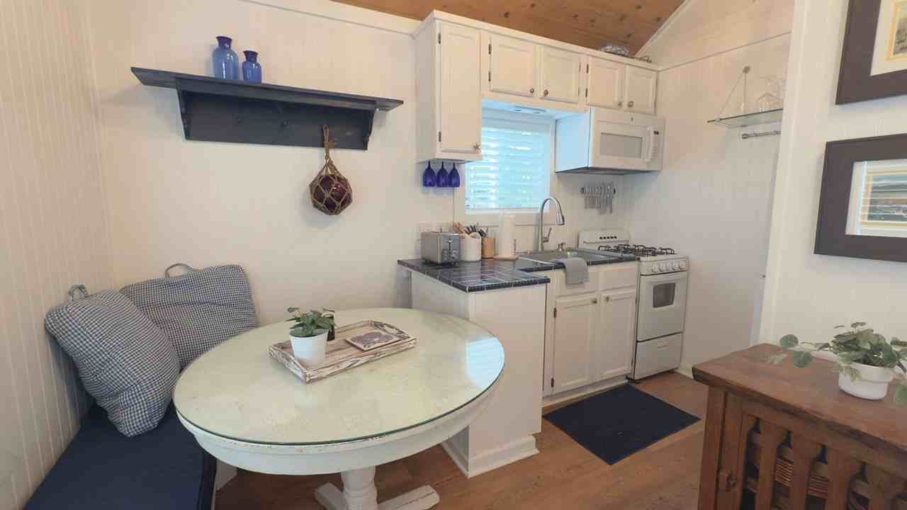 314 4th Ave #5 - Photo 7 of 17