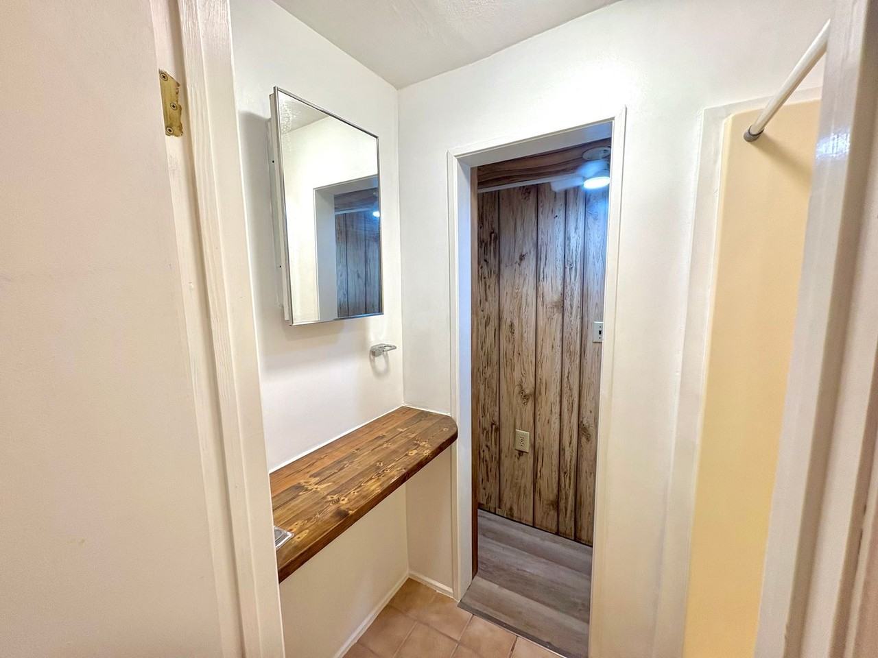 73903 Old Dale Rd - Photo 3 of 9