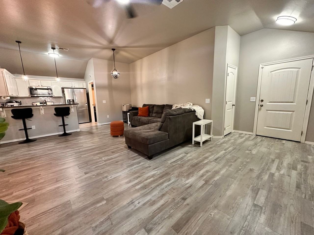 4122 Bonaparte Boulevard - Photo 3 of 28