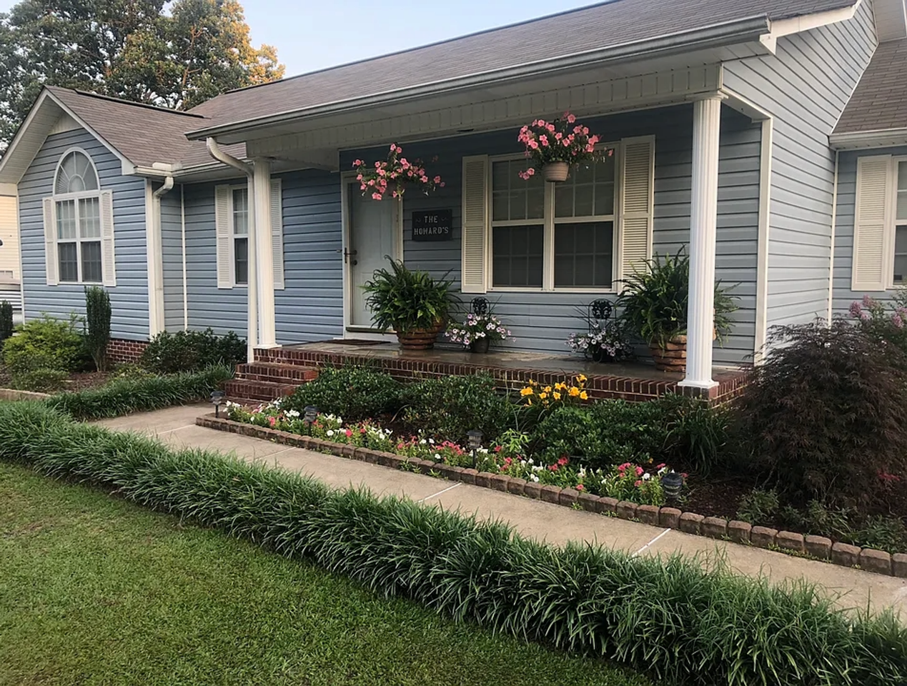 1769 Lakemont Dr S - Photo 2 of 14