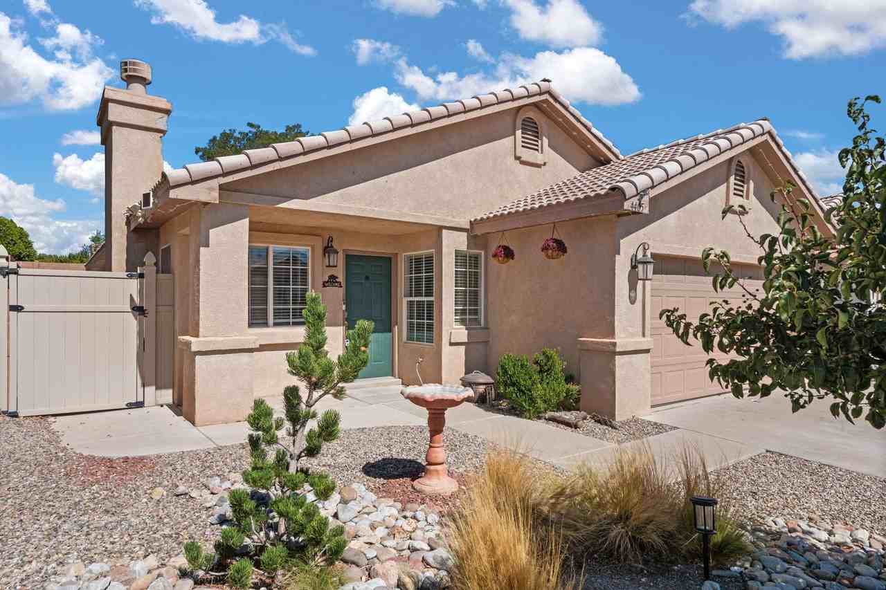 4405 Loren Ave Nw - Photo 3 of 27